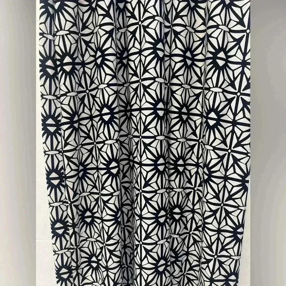 EnFocus Studio Blue and White Print Sleeveless Maxi Dress Size 6​​ - Picture 2 of 13